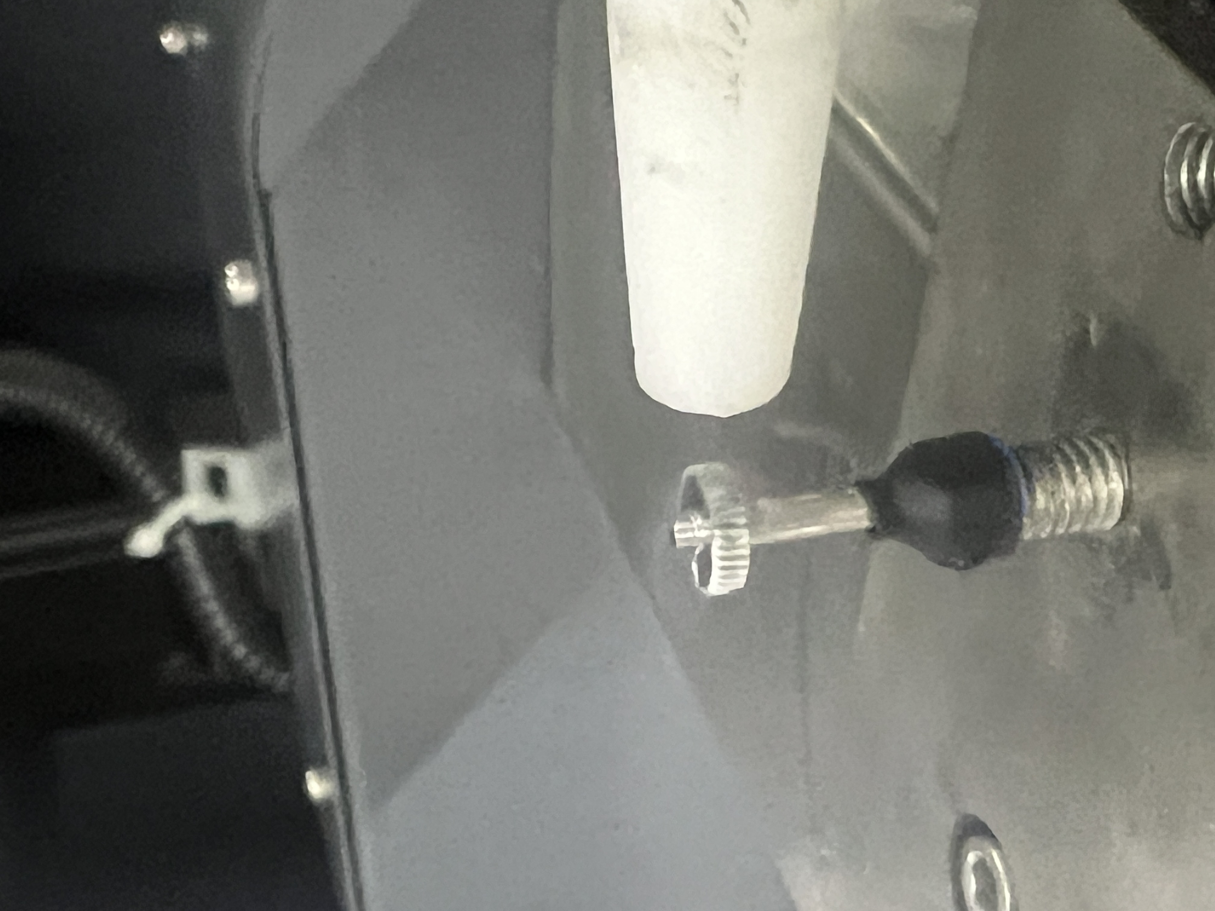 全自动干冰清洗齿轮毛刺，对金属齿轮楞边、端面渐开线齿毛刺去除一干二净。 